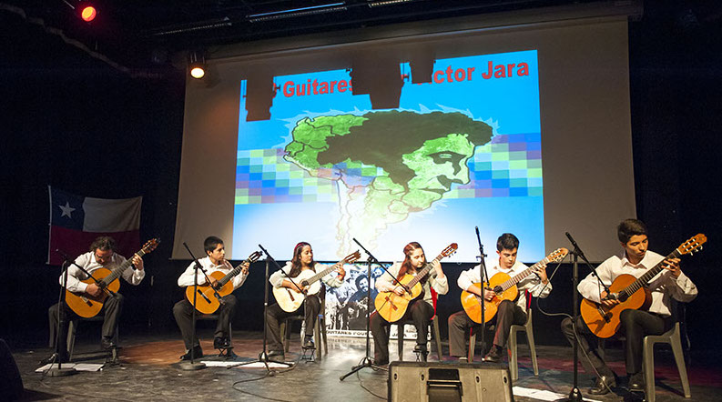 Le groupe chilien Newen a donné un concert, salle Jara 